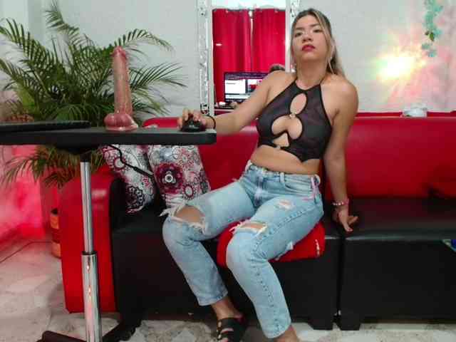 hot-sexy-bunny webcam