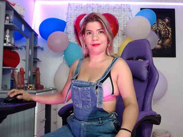hot-sexy-bunny webcam