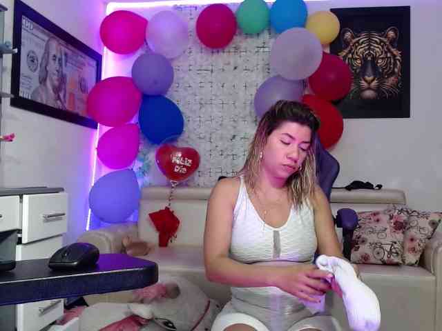 hot-sexy-bunny webcam