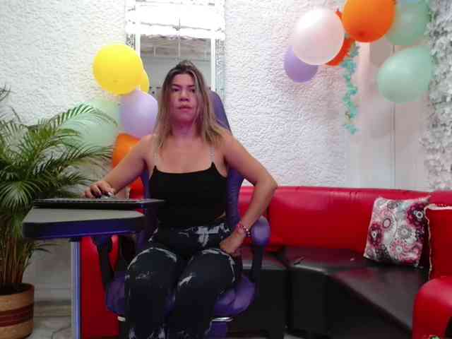 hot-sexy-bunny webcam