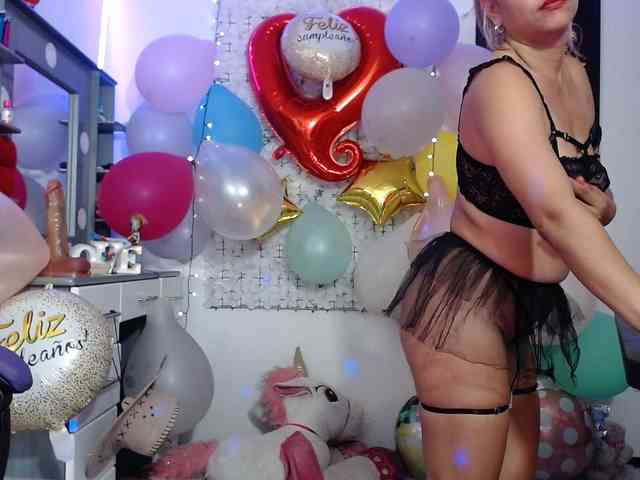 hot-sexy-bunny webcam