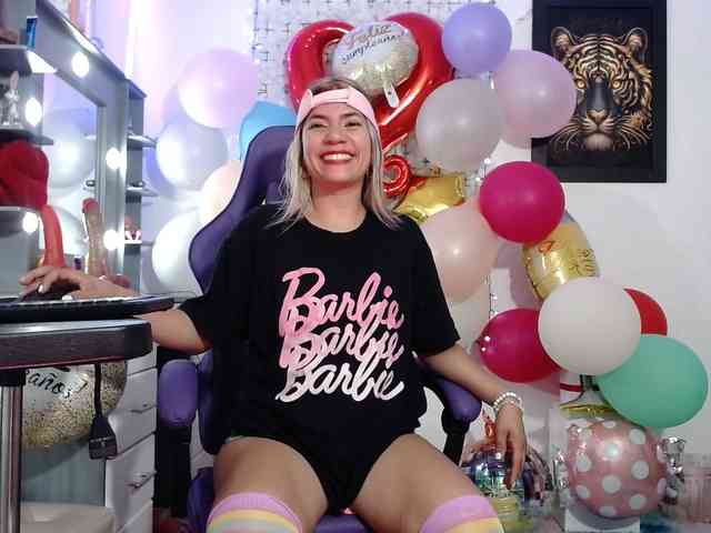hot-sexy-bunny webcam