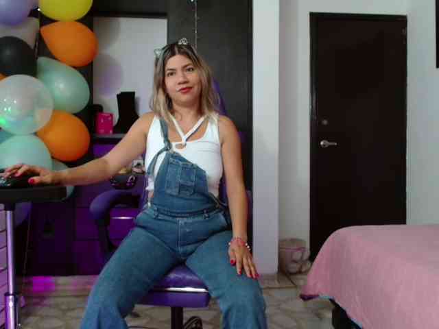 hot-sexy-bunny webcam