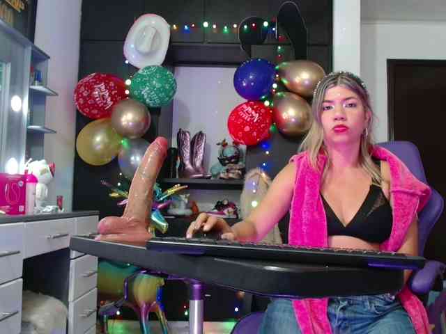 hot-sexy-bunny webcam