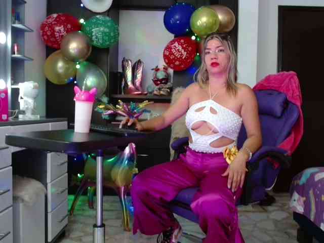 hot-sexy-bunny webcam