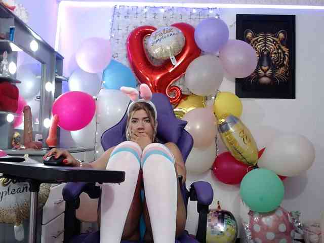 hot-sexy-bunny webcam