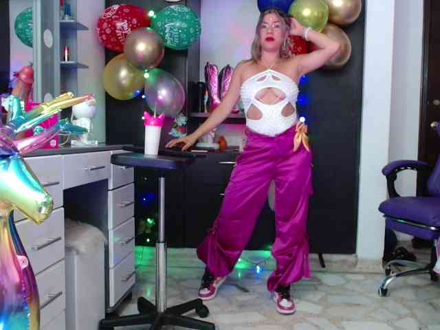 hot-sexy-bunny webcam