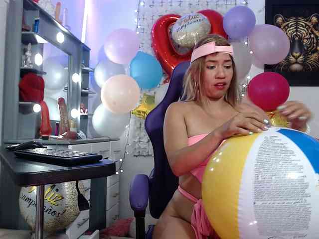 hot-sexy-bunny webcam