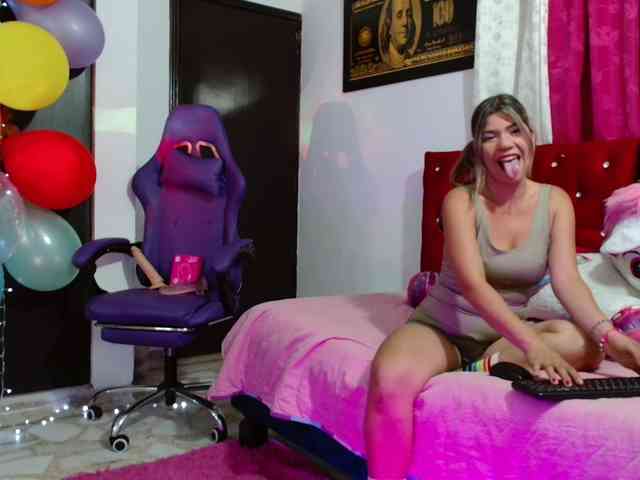 hot-sexy-bunny webcam