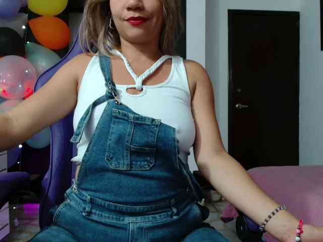 hot-sexy-bunny webcam