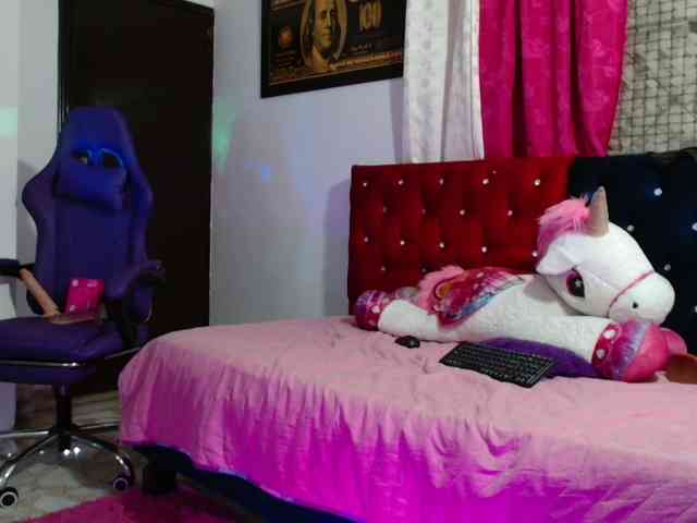 hot-sexy-bunny webcam