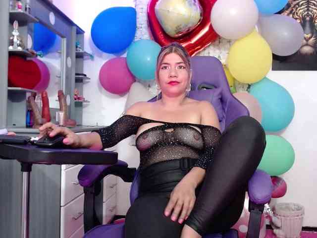 hot-sexy-bunny webcam