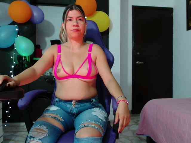 hot-sexy-bunny webcam