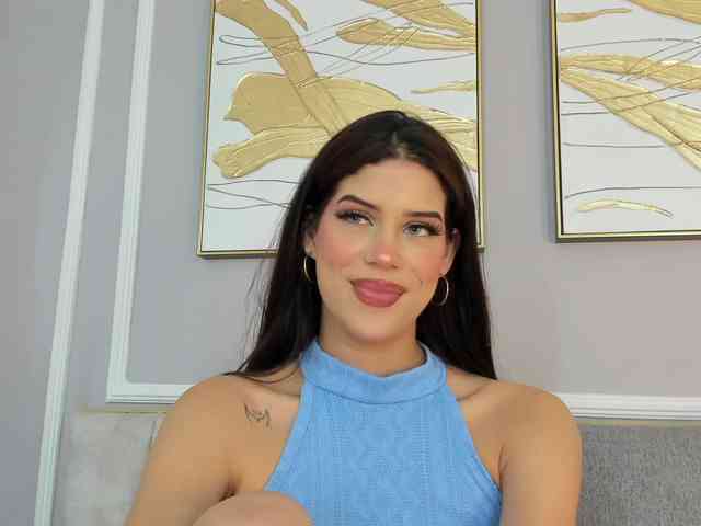 LailaTyler webcam