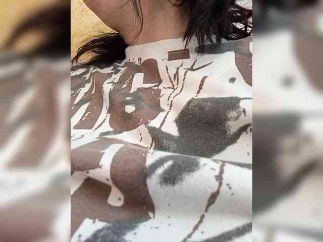 Sweet_Symphony webcam