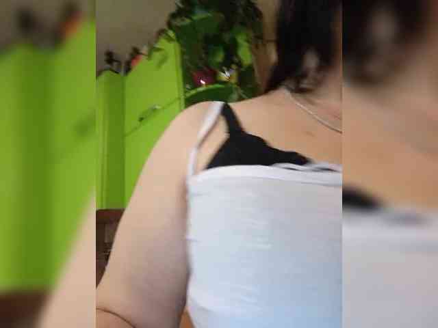 Sweet_Symphony webcam