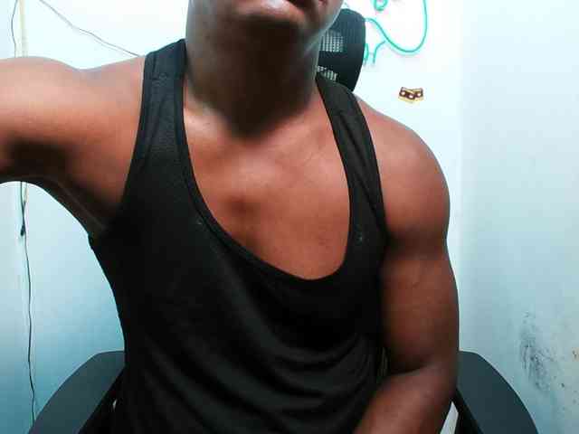 XBIGCOCKBLACK