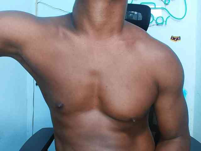 XBIGCOCKBLACK