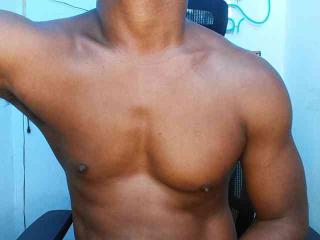 XBIGCOCKBLACK