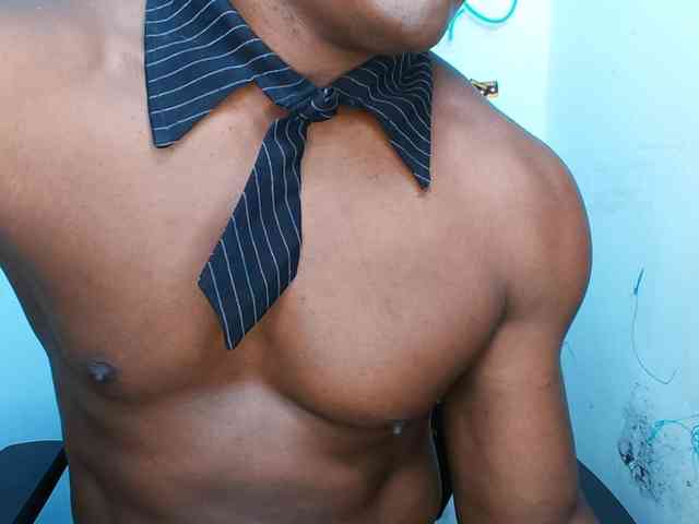 XBIGCOCKBLACK