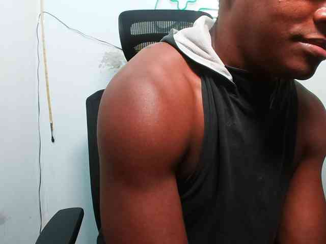 XBIGCOCKBLACK