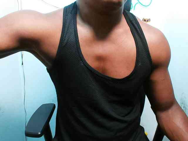 XBIGCOCKBLACK