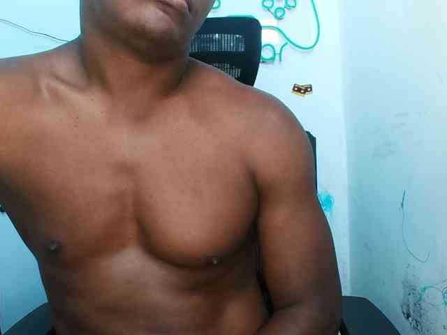 XBIGCOCKBLACK