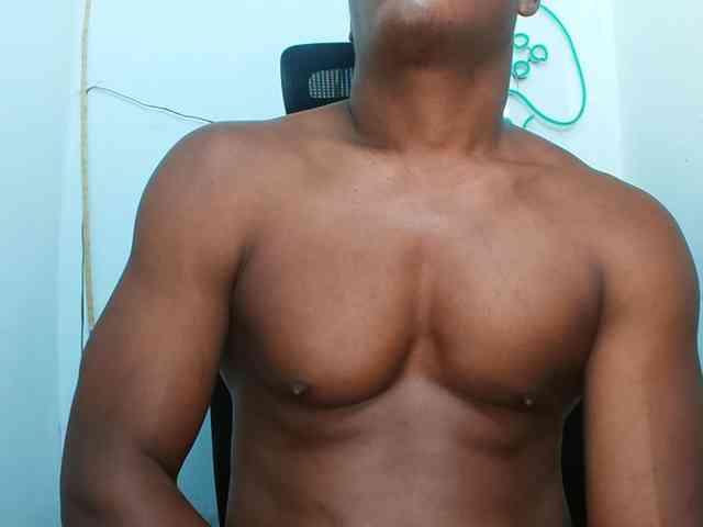 XBIGCOCKBLACK