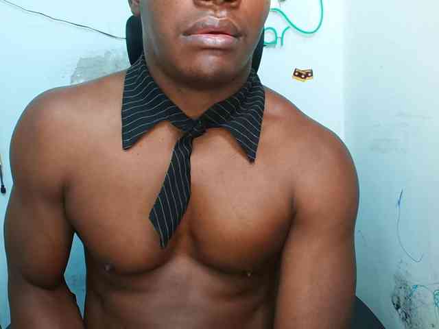 XBIGCOCKBLACK