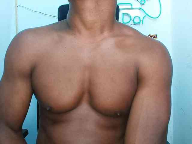 XBIGCOCKBLACK