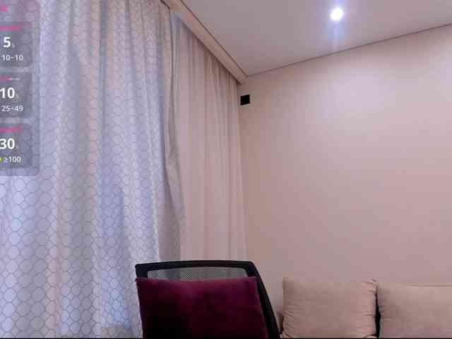 ZoeKlarxxx Live Webcam on BongaCams