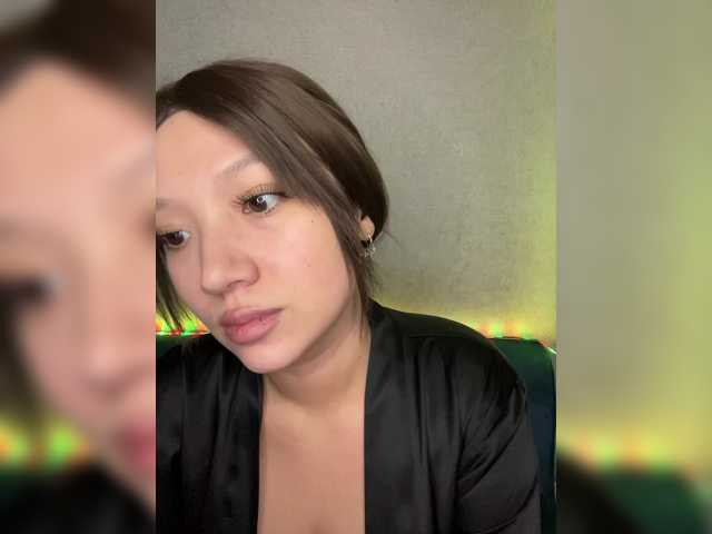 Arina979797's BongaCams show and profile