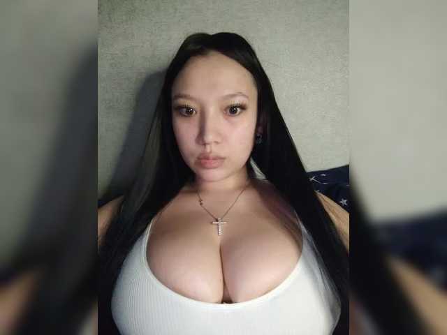 Arina979797's BongaCams show and profile