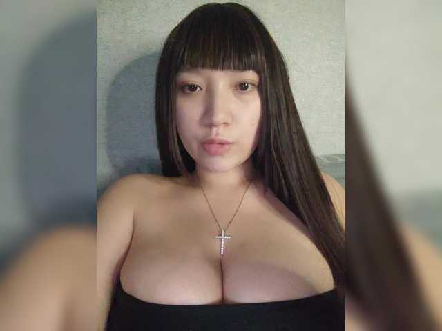 Arina979797's BongaCams show and profile