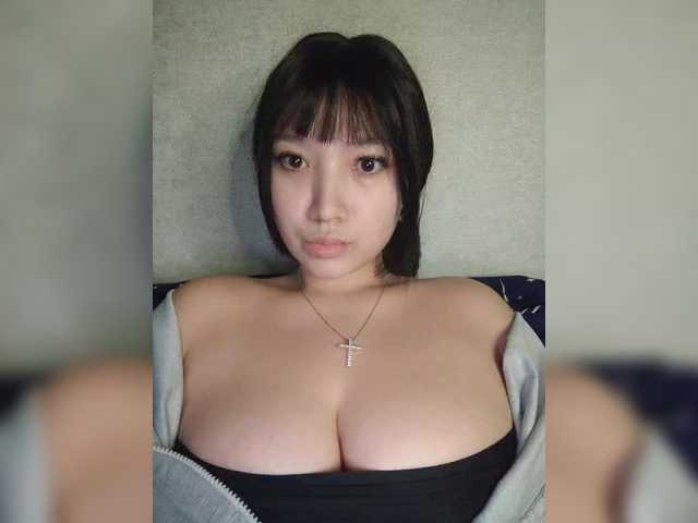 Arina979797's BongaCams show and profile