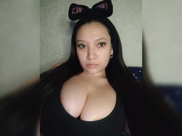 Arina979797's BongaCams show and profile