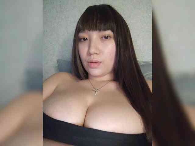 Arina979797 Live Webcam on BongaCams