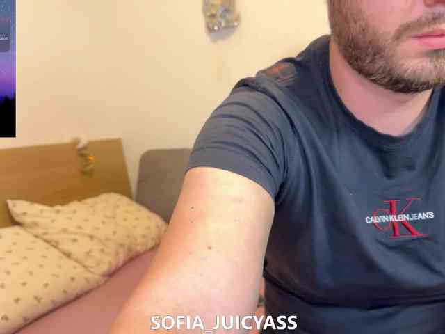 SofiaJuicyAss webcam