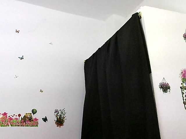 yosselin23's BongaCams show and profile