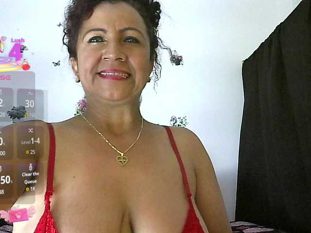yosselin23's BongaCams show and profile