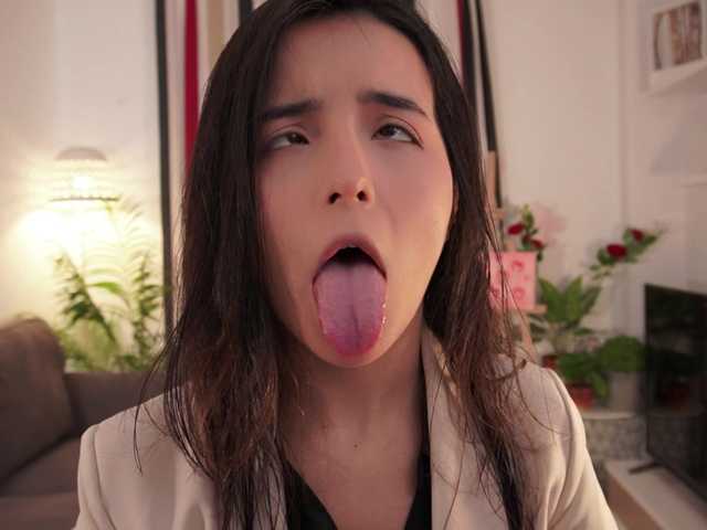 raychellblack's BongaCams show and profile