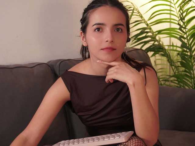 raychellblack's BongaCams show and profile