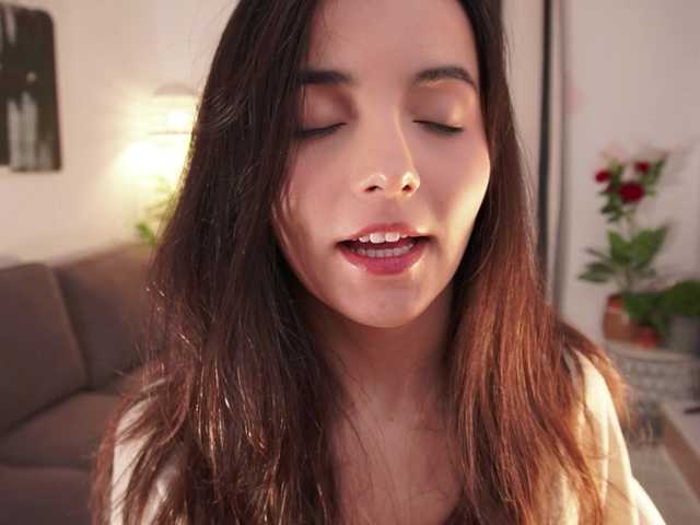 raychellblack's BongaCams show and profile