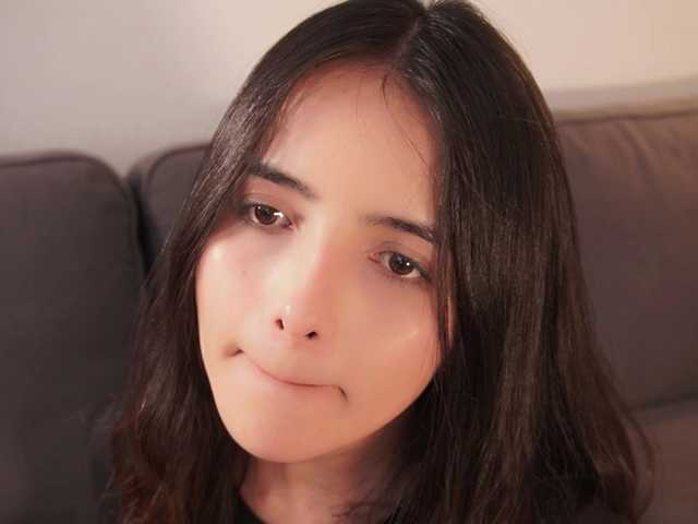 raychellblack's BongaCams show and profile