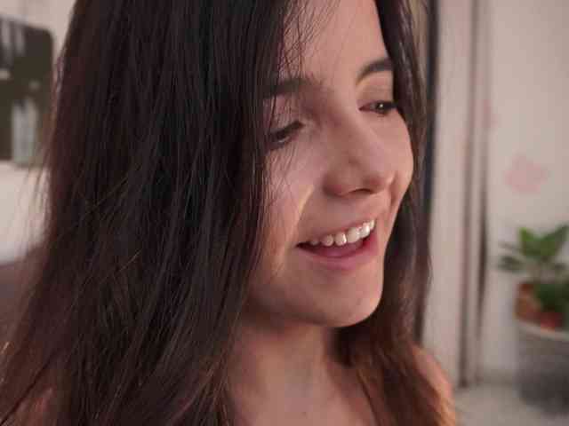 Raychell_Black webcam