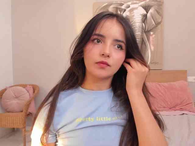 Raychell_Black webcam