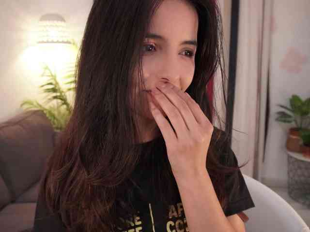 Raychell_Black webcam