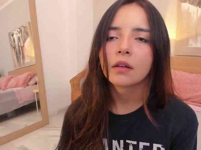 Raychell_Black webcam
