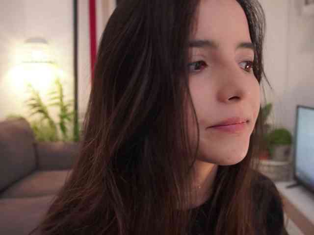 Raychell_Black webcam