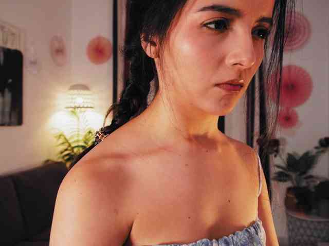 Raychell_Black webcam